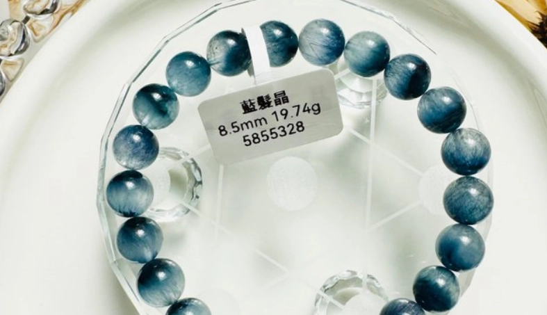 藍髮晶配戴方法