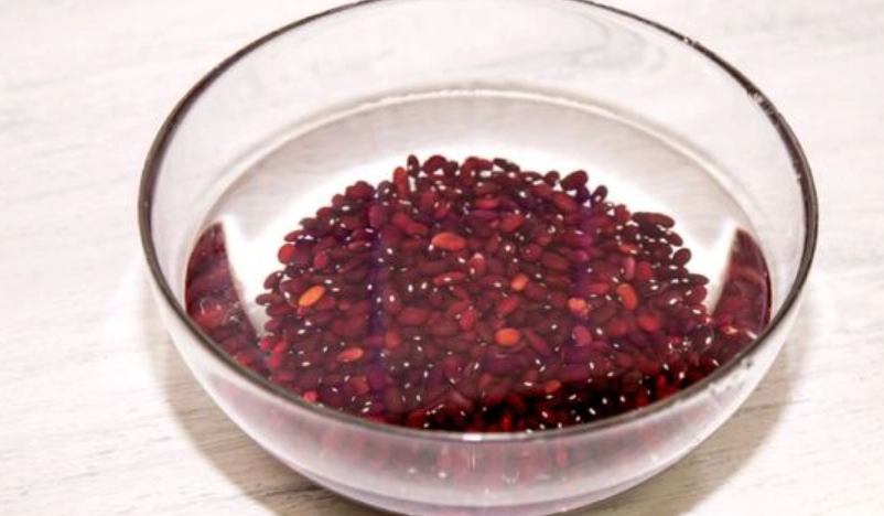 紅豆水隔夜能喝嗎？完整解析保存方法、安全風險與營養變化