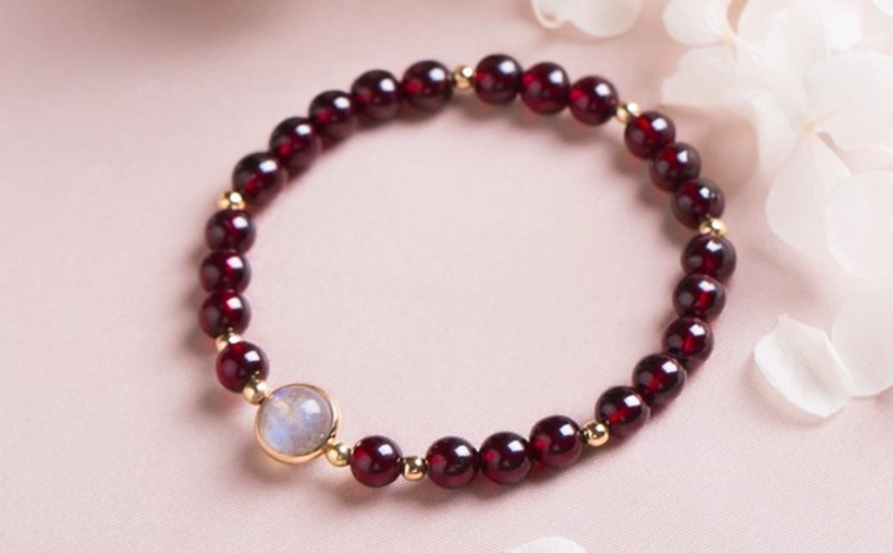 石榴石手鍊功效