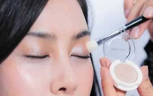 化妝初學步驟 化妝初學步驟