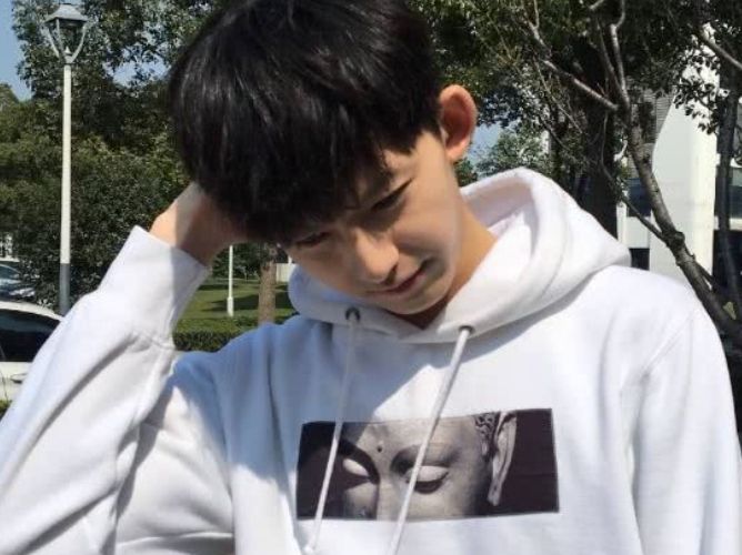 男性青春期特徵