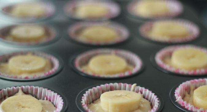 香蕉杯子蛋糕做法 香蕉杯子蛋糕做法