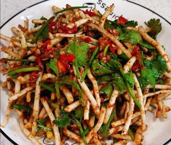 魚腥草涼拌功效