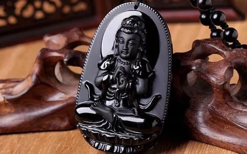 黑碧璽黑曜石區別