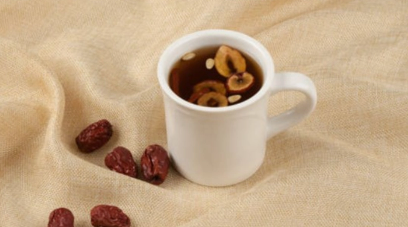 月經量多喝桂圓紅棗茶