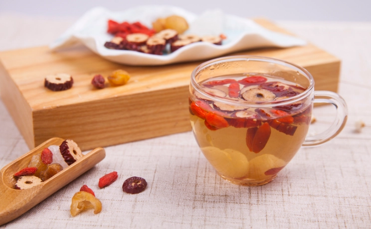 月經量多喝桂圓紅棗茶