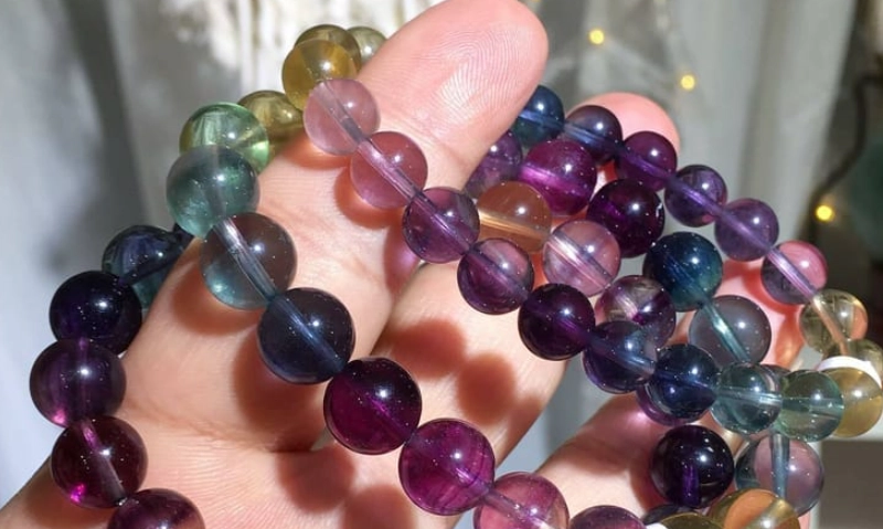 彩萤石鉴定方法