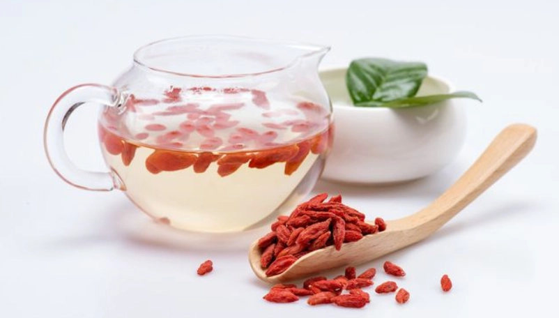 早上空腹喝枸杞水