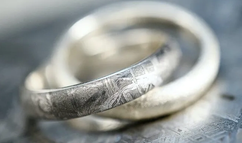 天鐵 真假 辨別