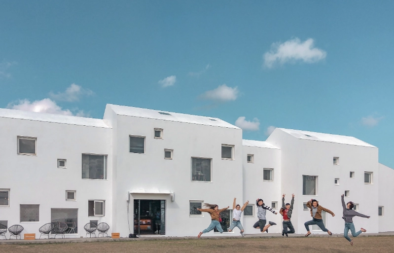 墾丁打工換宿全攻略：免費住宿體驗與申請技巧